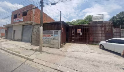 Galpão Barracão com ótima localização ótimo para serralheria.