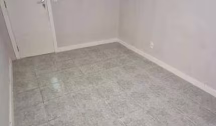 Casa assobradada com ótimo acabamento