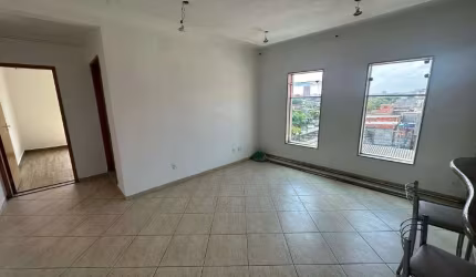 Apartamento para Alugar – Ótima Localização com Quintal!
