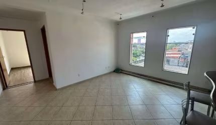 Apartamento para Alugar – Ótima Localização com Quintal!
