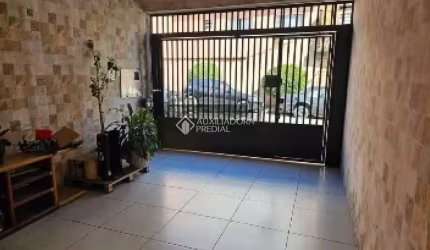 Casa com 2 quartos à venda na Efraim Ramos da Silva, 51, Parque Botujuru, São Bernardo do Campo, 63 m2 por R$ 460.000