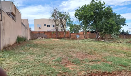 Terreno sob esquina c Av. Rita Vieira de Andrade