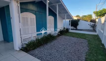 Casa com 3 quartos à venda na Rua Osvaldo Rogério Braga, 472, Ingleses do Rio Vermelho, Florianópolis, 102 m2 por R$ 980.000