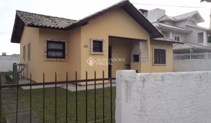 Casa com 2 quartos à venda na Rua Osvaldo Rogério Braga, 551, Ingleses do Rio Vermelho, Florianópolis, 90 m2 por R$ 990.000