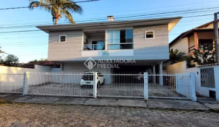 Apartamento com 3 quartos à venda na Servidão dos Lírios, 114, Ingleses do Rio Vermelho, Florianópolis, 110 m2 por R$ 499.000