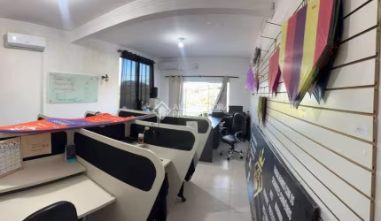 Sala comercial à venda na Rua Candido Pereira dos Anjos, 2850, São João do Rio Vermelho, Florianópolis, 45 m2 por R$ 202.000
