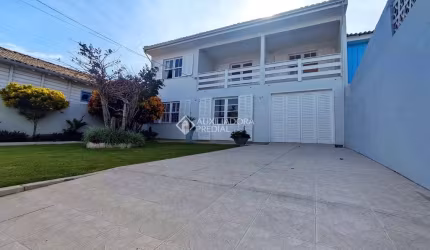 Casa com 3 quartos à venda na Harlei de Oliveira, 88, Vila Nova, Imbituba, 110 m2 por R$ 780.000