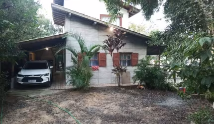 Casa com 2 quartos à venda na Antônio Bittencourt Capanema, 858, 1, Tamborete, Imaruí, 207 m2 por R$ 1.500.000