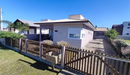 Casa com 2 quartos à venda na A10, 519, Itapirubá, Laguna, 160 m2 por R$ 905.000