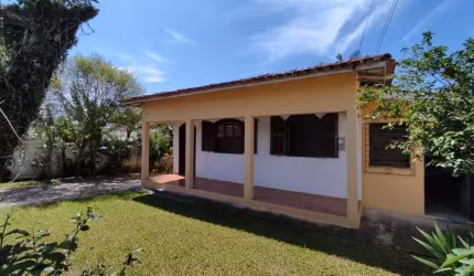 Casa com 3 quartos à venda na Rua 17 De Outubro, 375, São Tomás, Imbituba, 185 m2 por R$ 390.000