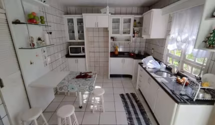 Casa com 5 quartos à venda na dos Reis, 278, Sagrada Familia, Imbituba, 164 m2 por R$ 1.600.000