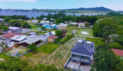 Casa com 2 quartos à venda na Estrada Geral, 7, Alto Arroio, Imbituba, 121 m2 por R$ 780.000