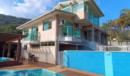 Casa com 3 quartos à venda na Geral Do Macacu Ou Grp 401, 1, Macacu, Garopaba, 254 m2 por R$ 2.288.000