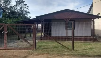 Casa com 4 quartos à venda na Geral de Ibiraquera, s/n, 106, Ibiraquera, Imbituba, 70 m2 por R$ 339.000
