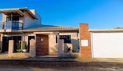 Casa com 3 quartos à venda na Valentin Silva, 123, Povoado de Nova Brasília, Imbituba, 250 m2 por R$ 800.000