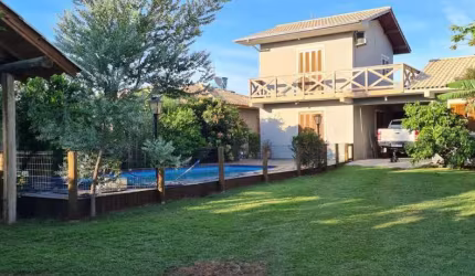 Casa com 4 quartos à venda na Das Buganviles, 109, Araçatuba, Imbituba, 180 m2 por R$ 725.000