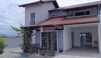 Casa com 2 quartos à venda na Adílio Borges, 02, Alto Arroio, Imbituba, 140 m2 por R$ 720.000