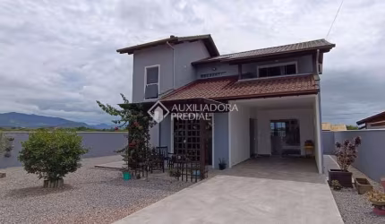 Casa com 2 quartos à venda na Adílio Borges, 02, Alto Arroio, Imbituba, 140 m2 por R$ 720.000