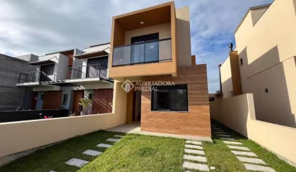 Casa com 3 quartos à venda na Diamante, 520, Areais da Palhocinha, Garopaba, 116 m2 por R$ 739.000