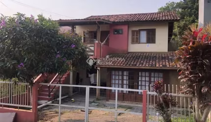 Casa com 4 quartos à venda na Servidão Dona Estelina, 127, Pinguirito, Garopaba, 136 m2 por R$ 760.000