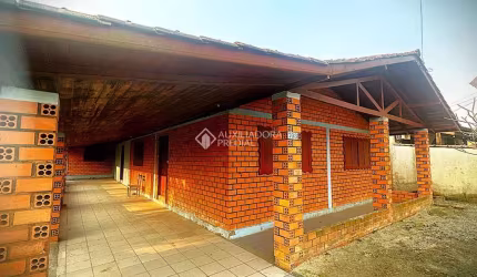 Casa com 1 quarto à venda na Vereador Laudelino Antônio Teixeira, 1033, Campo Duna, Garopaba, 244 m2 por R$ 850.000
