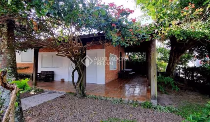 Casa com 3 quartos à venda na Rua Prefeito João Orestes De Araújo, 10, Centro, Garopaba, 160 m2 por R$ 3.500.000