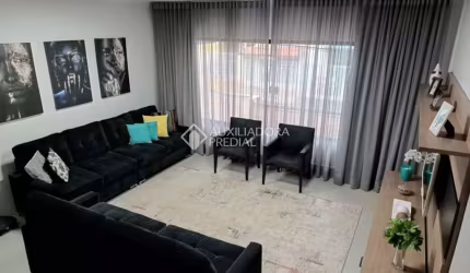 Casa em condomínio fechado com 4 quartos à venda na Rua Helena Aparecida Secol, 241, Nova Petrópolis, São Bernardo do Campo, 238 m2 por R$ 990.000