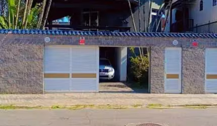 Casa com 4 quartos à venda na das Orquídeas, 99, Balneário Flórida, Praia Grande, 270 m2 por R$ 800.000