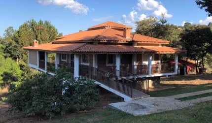Chácara / sítio com 4 quartos à venda na CARLOS AFFONSO NICOLIELLO, 255, Jardim Maracanã, Atibaia, 200 m2 por R$ 960.000