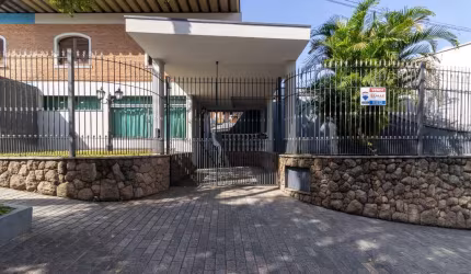 Casa tipo para venda com 3 quartos, sendo 1 suíte, 162m²