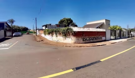 Terreno de esquina no Califórnia - Venda