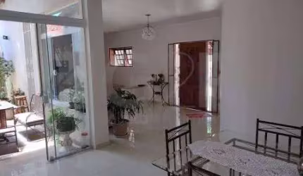 Casa com 3 quartos à venda na Rua Julia Segallio, 245, Jardim Eulina, Campinas, 240 m2 por R$ 780.000