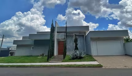 Casa em condomínio fechado com 3 quartos à venda na Avenida Doutor Heitor Nascimento, 900, Jardim de Itapoan, Paulínia, 363 m2 por R$ 2.350.000