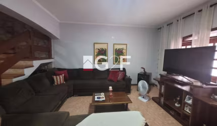 Casa com 4 quartos à venda na Rua Eduardo Nadruz, 95, Parque Jambeiro, Campinas, 238 m2 por R$ 980.000