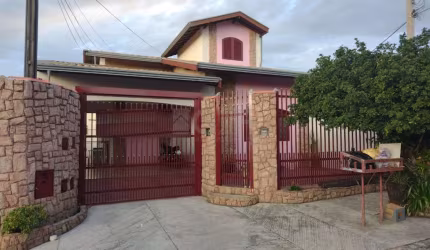 Casa com 6 quartos à venda na Rua João Carazzolle, 372, Parque das Colinas, Valinhos, 365 m2 por R$ 900.000
