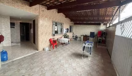 CASA ISOLADA - JARDIM QUIETUDE - PRAIA GRANDE