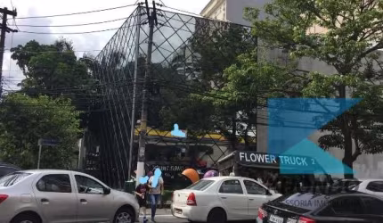 Prédio para alugar na Rua Bela Cintra, 2406, Consolação, São Paulo por R$ 250.000