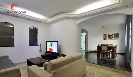 Casa com 4 quartos à venda no Utinga, Santo André  por R$ 950.000