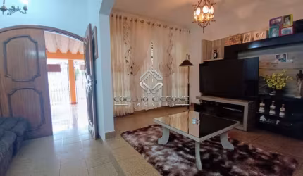 Casa com 3 quartos à venda no Mauá, São Caetano do Sul  por R$ 730.000