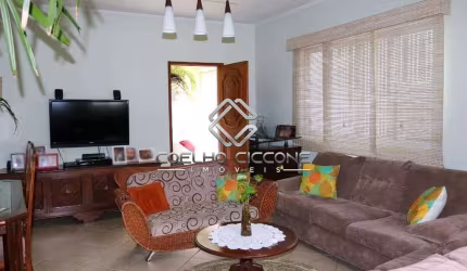 Casa com 3 quartos à venda no Osvaldo Cruz, São Caetano do Sul  por R$ 950.000