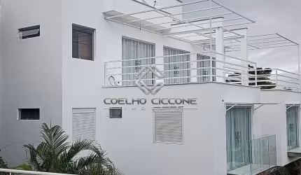 Casa em condomínio fechado com 3 quartos à venda no Siriuba, Ilhabela  por R$ 2.700.000