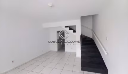 Casa com 3 quartos à venda no Osvaldo Cruz, São Caetano do Sul  por R$ 640.000