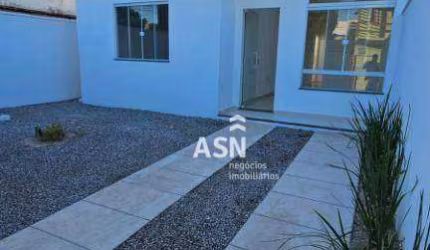 Casa com 2 dormitórios à venda, 64 m² por R$ 320.000,00 - Extensão Serramar - Rio das Ostras/RJ