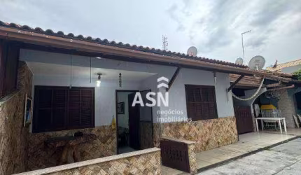 Casa com 2 dormitórios à venda, 68 m² por R$ 270.000,00 - Extensão do Bosque - Rio das Ostras/RJ