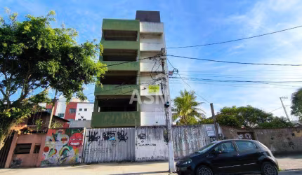 Prédio à venda em localização privilegiada, por R$ 2.500.000 - Costazul - Rio das Ostras/RJ