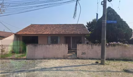 Casa para Venda em Curitiba, Boqueirão, 4 dormitórios, 2 banheiros, 4 vagas