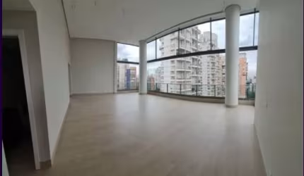 Oportunidade Única: Cobertura Duplex de Luxo na Vila Nova Conceição