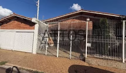 Casa com 3 quartos à venda na Avenida Doutor Carlos Botelho, 3536, Centro, São Carlos, 181 m2 por R$ 450.000
