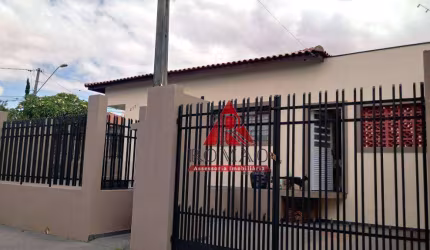 Casa com 3 dormitórios  R$ 480.000 - Jardim Simus