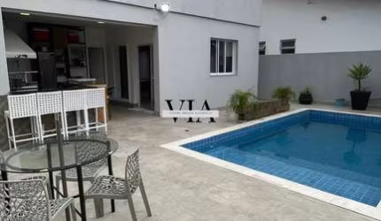Casa MOBILIADA no condomínio Residencial 4